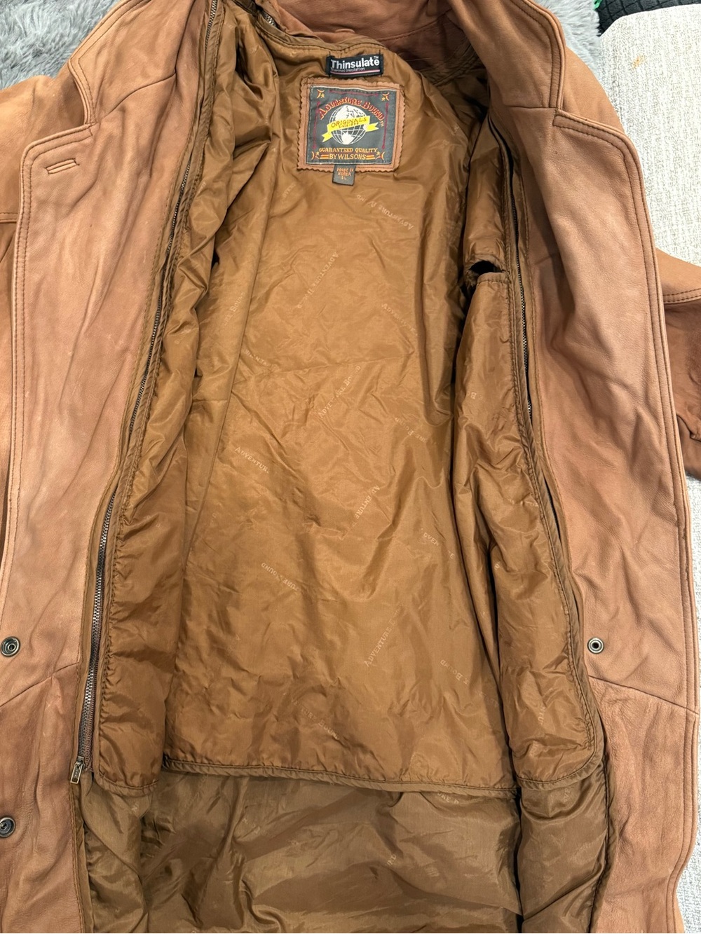 Vintage Thinsulate adventure bound originals size L